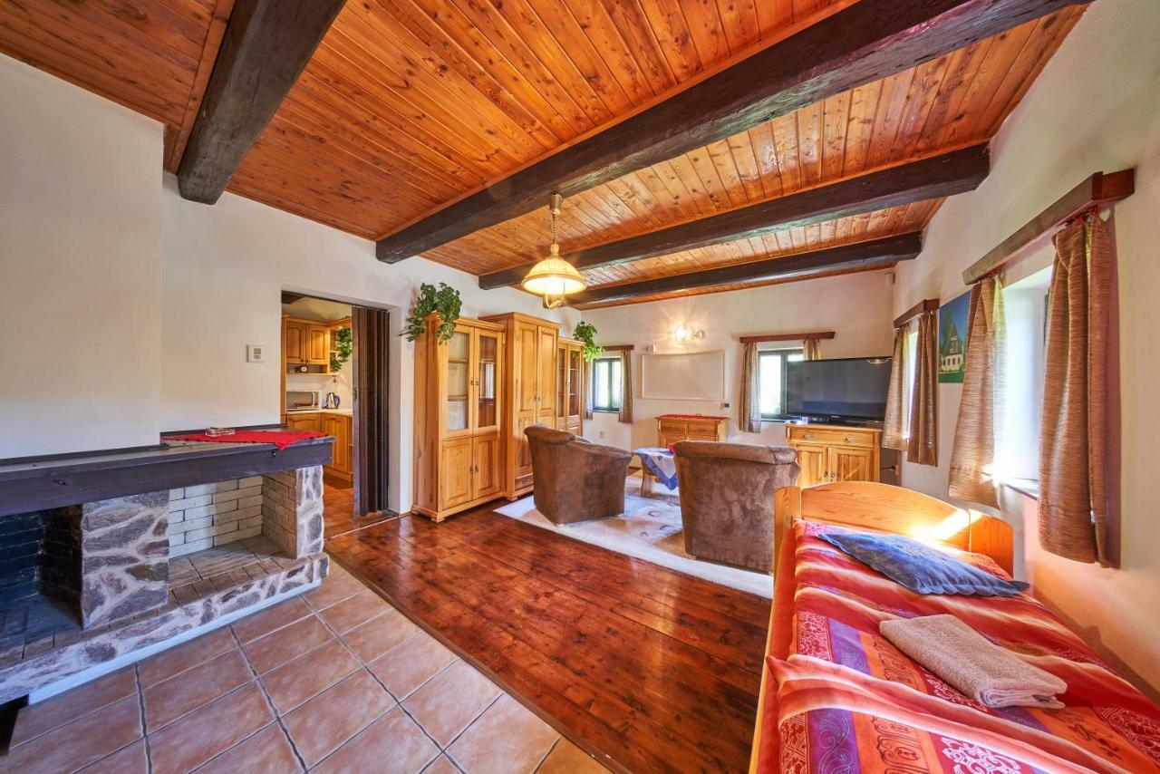 Penzion Pod Lesem Hotel Hodkovice Екстериор снимка